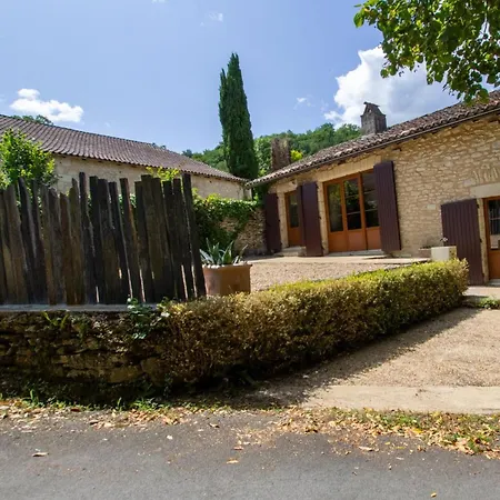 En Pierre Avec Piscine Chauffee Et Animaux Acceptes Pres De Perigueux - Fr-1-616-480 別荘