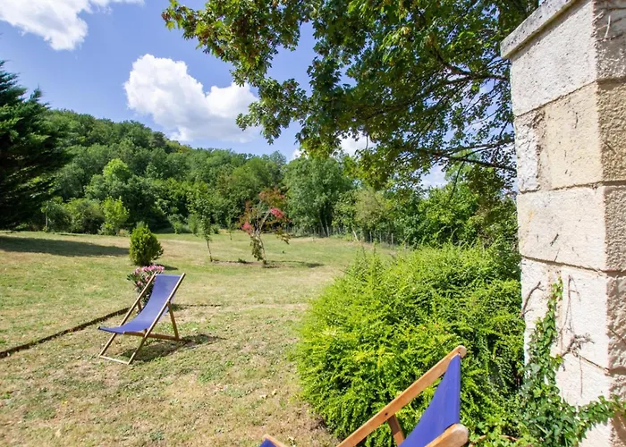 En Pierre Avec Piscine Chauffee Et Animaux Acceptes Pres De Perigueux - Fr-1-616-480 펜션 *